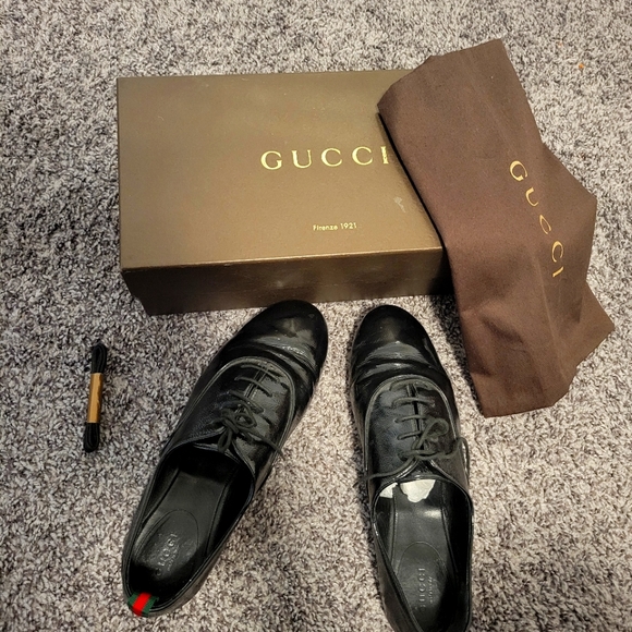 Authentic Gucci loafers - Picture 3 of 11